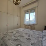 R04 - Comodo Trilocale Con Giardino E Posto Auto Lägenhet *