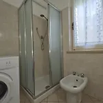 R04 - Comodo Trilocale Con Giardino E Posto Auto Lägenhet *