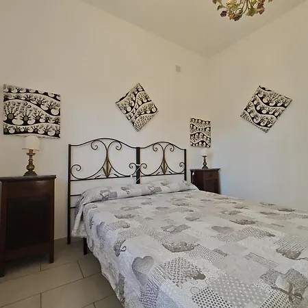 Apartamento R04 - Comodo Trilocale Con Giardino E Posto Auto