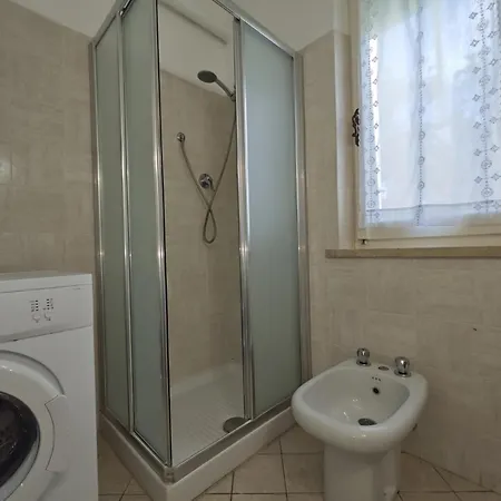 R04 - Comodo Trilocale Con Giardino E Posto Auto Appartement *